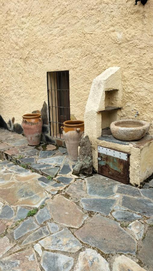 Casa Rural Lares Касас-де-Дон-Педро Экстерьер фото