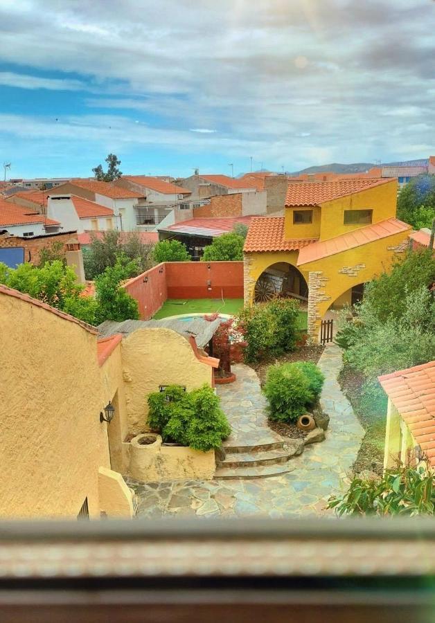 Casa Rural Lares Касас-де-Дон-Педро Экстерьер фото